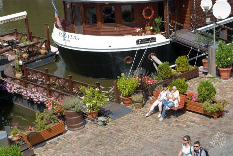 Descanso sobre el río.