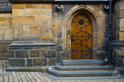 Puerta en el Castillo de Praga