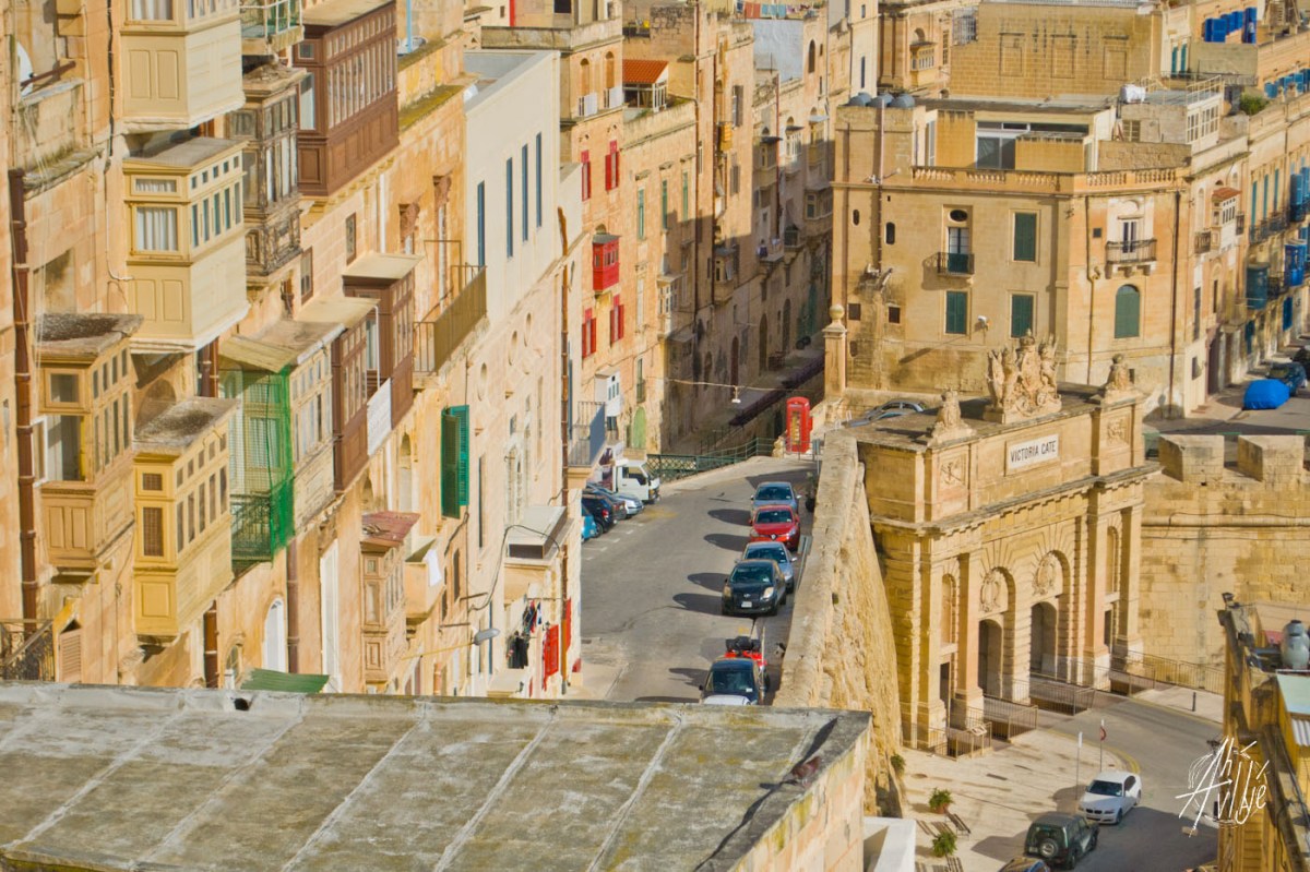 Una de las tantas entradas al fuerte